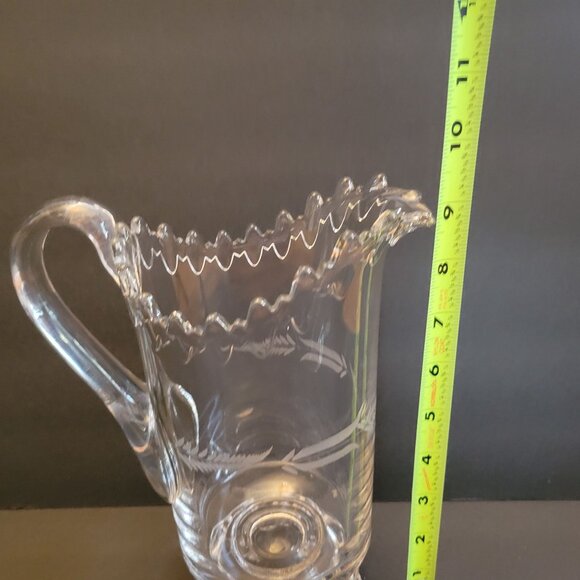 Vintage Clear Glass Etched Fern Pattern Pitcher With Ruffled Edge & Handle - Picture 9 of 11
